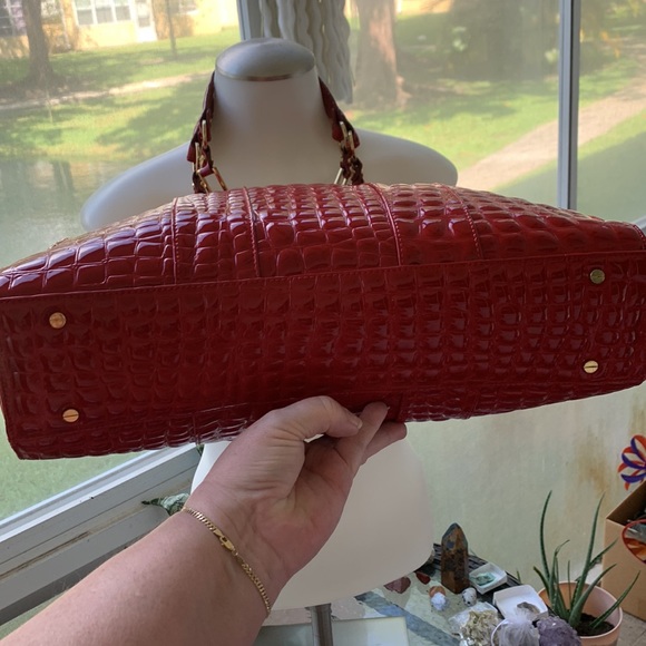 Tory Burch Red Jordana Croc Embossed Tote Bag - Picture 4 of 11
